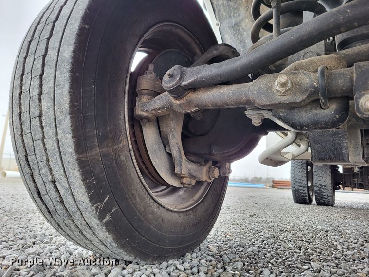 image for item DO3528 2010 Dodge Ram 5500  bucket truck