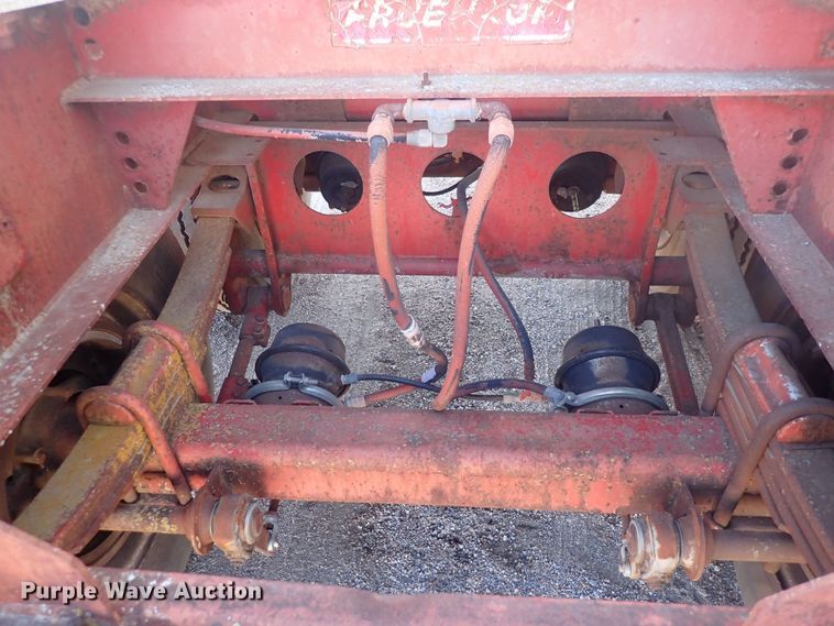 image for item DQ3011 1975 Fruehauf  tank trailer