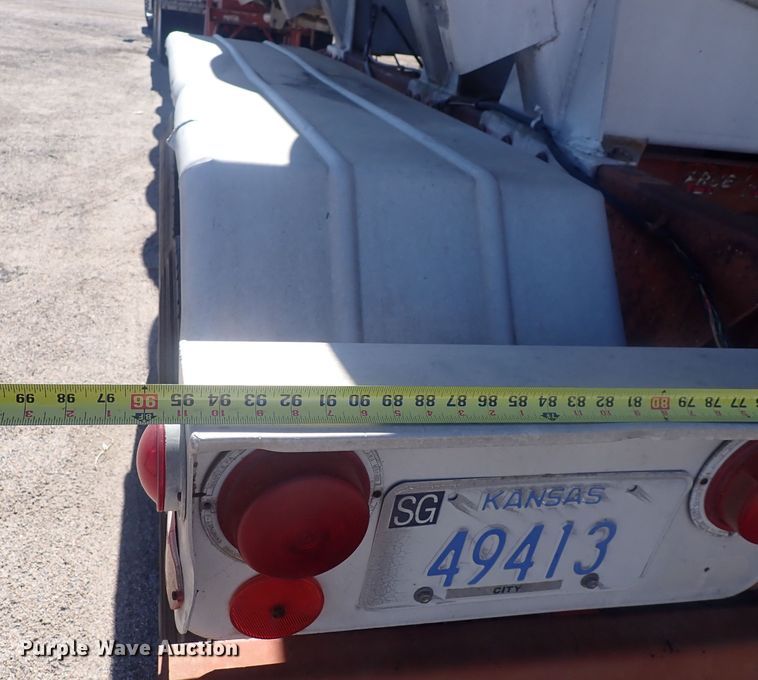 image for item DQ3011 1975 Fruehauf  tank trailer