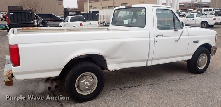 image for item DQ3917 1996 Ford F250 XL  pickup truck