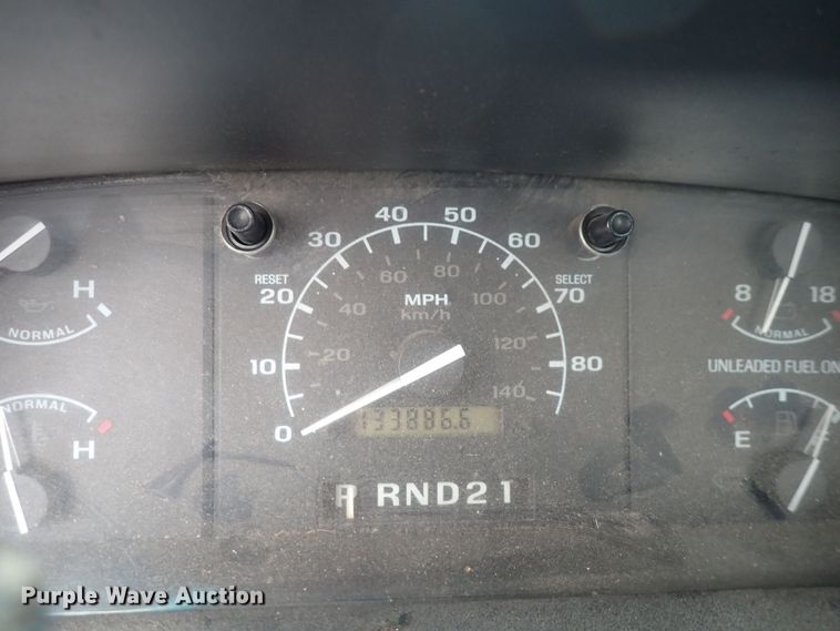 image for item DQ3917 1996 Ford F250 XL  pickup truck