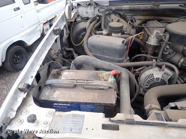 image for item DQ3917 1996 Ford F250 XL  pickup truck