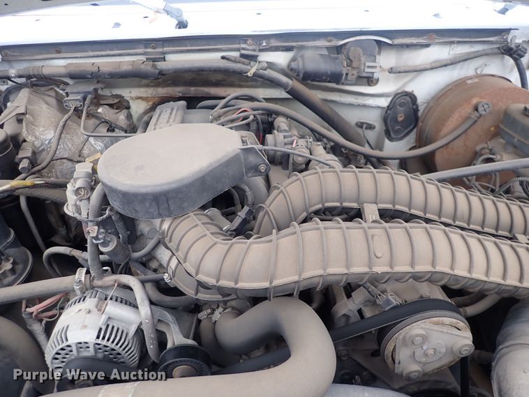 image for item DQ3917 1996 Ford F250 XL  pickup truck