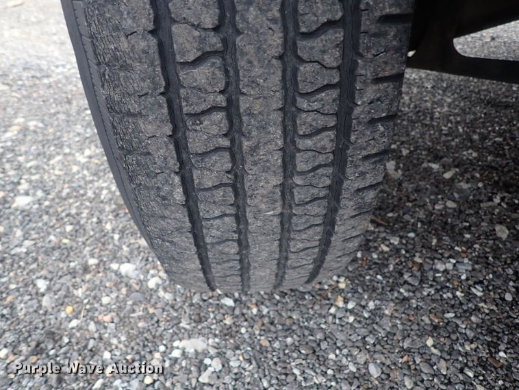 image for item DQ3917 1996 Ford F250 XL  pickup truck