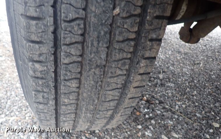 image for item DQ3917 1996 Ford F250 XL  pickup truck