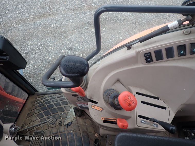 image for item DQ3919 Kubota M6040  tractor