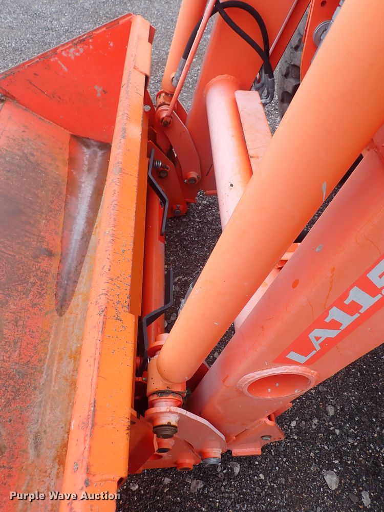 image for item DQ3919 Kubota M6040  tractor