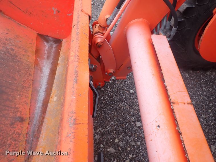 image for item DQ3919 Kubota M6040  tractor