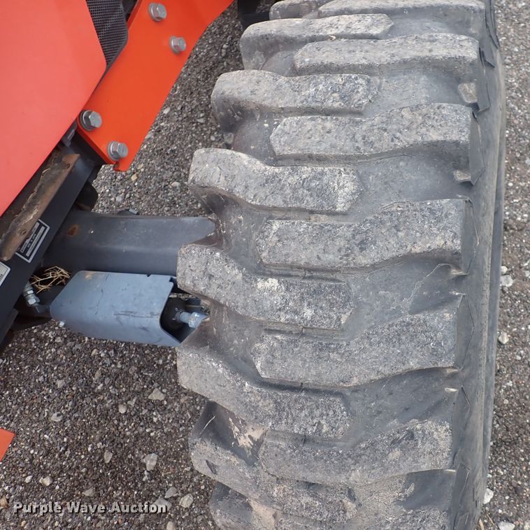 image for item DQ3919 Kubota M6040  tractor