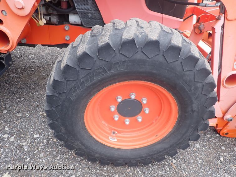 image for item DQ3919 Kubota M6040  tractor