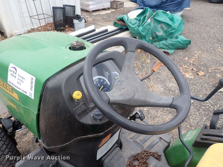 image for item DQ3920 2008 John Deere 2320  tractor