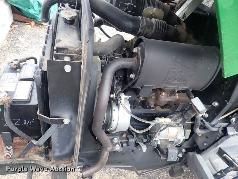 image for item DQ3920 2008 John Deere 2320  tractor