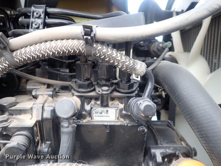 image for item DQ3920 2008 John Deere 2320  tractor