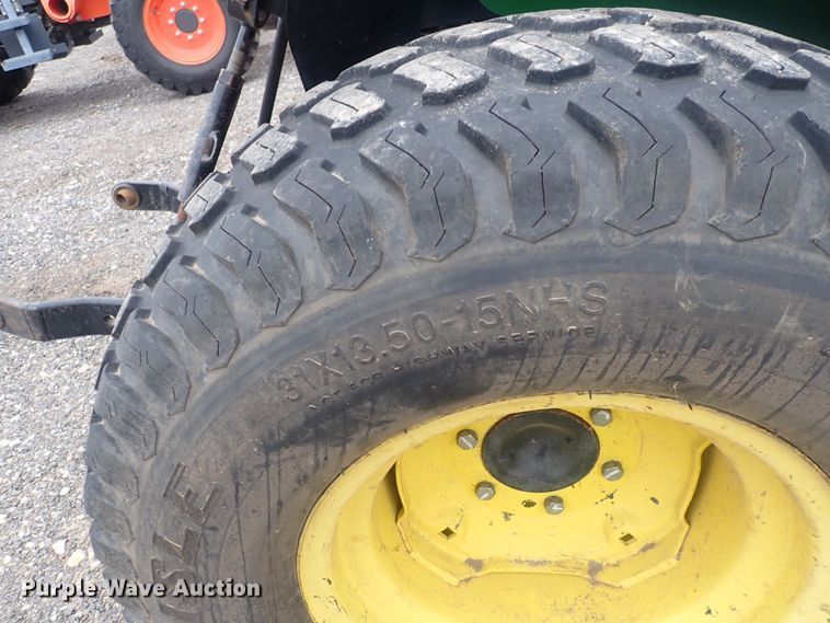 image for item DQ3920 2008 John Deere 2320  tractor