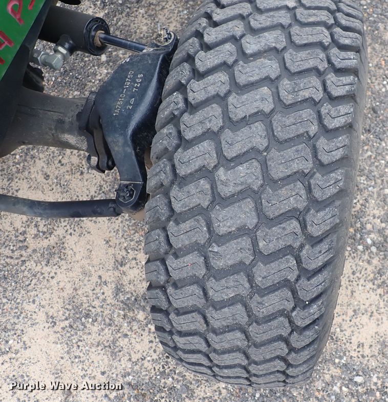 image for item DQ3920 2008 John Deere 2320  tractor