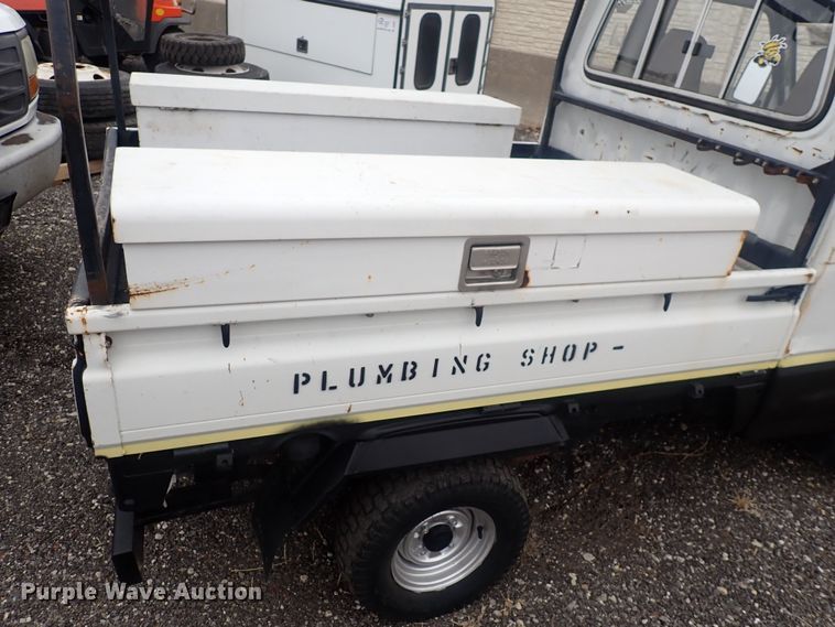 image for item DQ3922 1994 Daihatsu mini truck