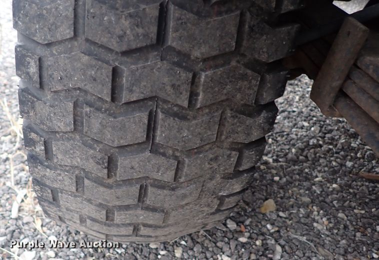 image for item DQ3922 1994 Daihatsu mini truck