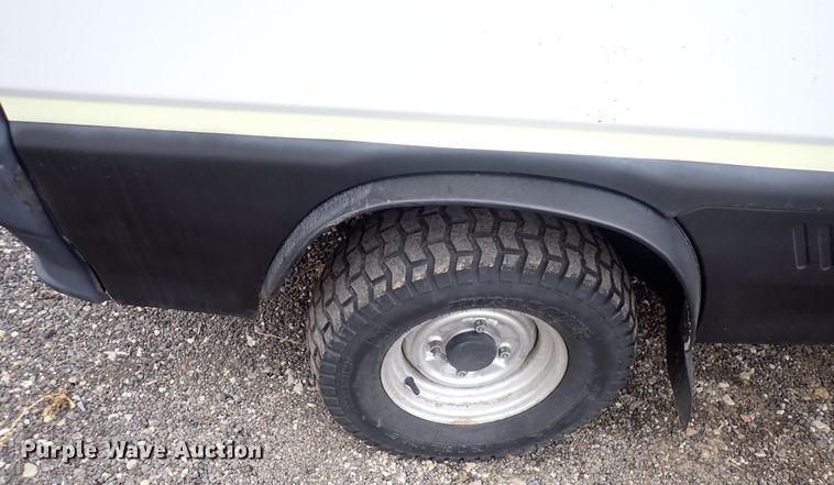 image for item DQ3922 1994 Daihatsu mini truck