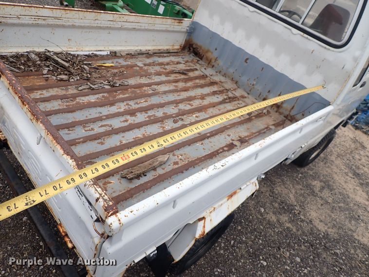 image for item DQ3923 1994 Daihatsu  mini truck