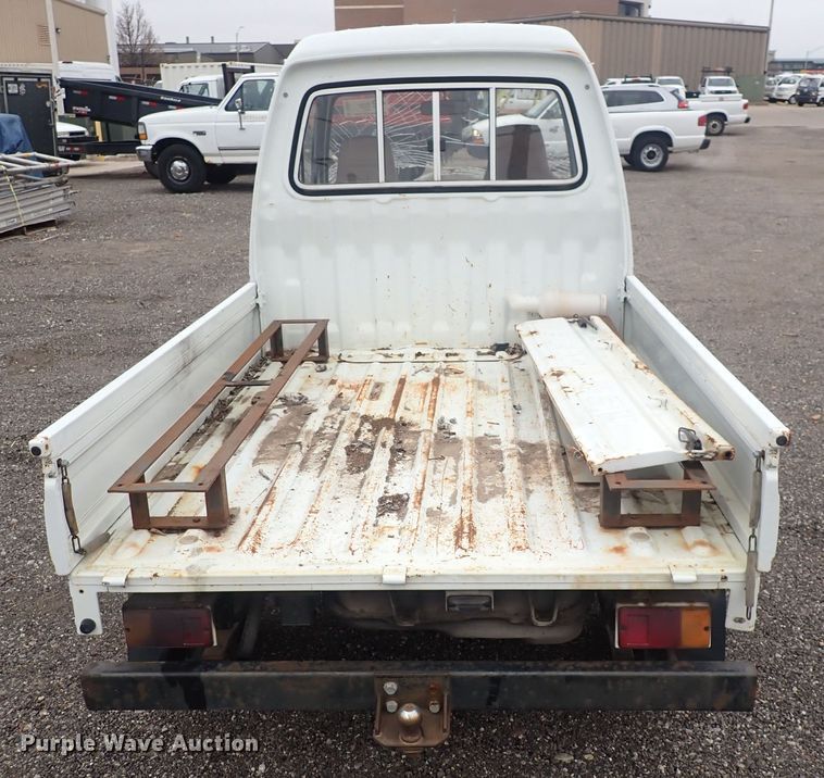 image for item DQ3924 1992 Daihatsu  mini truck