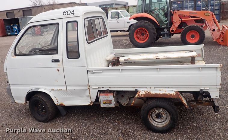 image for item DQ3924 1992 Daihatsu  mini truck