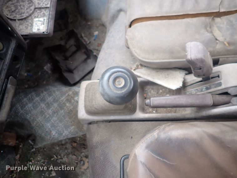 image for item DQ3924 1992 Daihatsu  mini truck