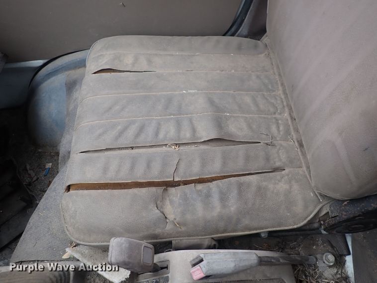 image for item DQ3924 1992 Daihatsu  mini truck