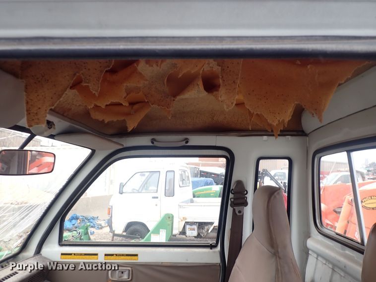 image for item DQ3924 1992 Daihatsu  mini truck