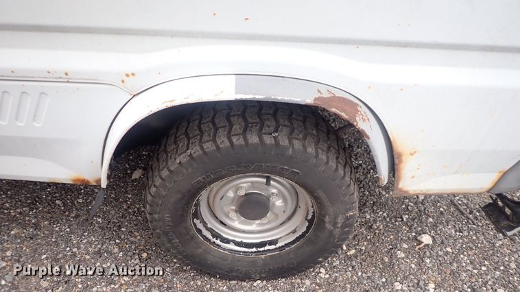 image for item DQ3924 1992 Daihatsu  mini truck