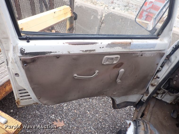 image for item DQ3925 1993 Daihatsu  mini truck