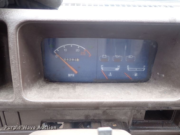 image for item DQ3925 1993 Daihatsu  mini truck