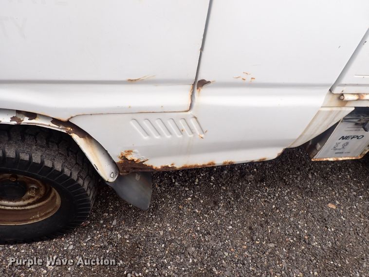 image for item DQ3925 1993 Daihatsu  mini truck