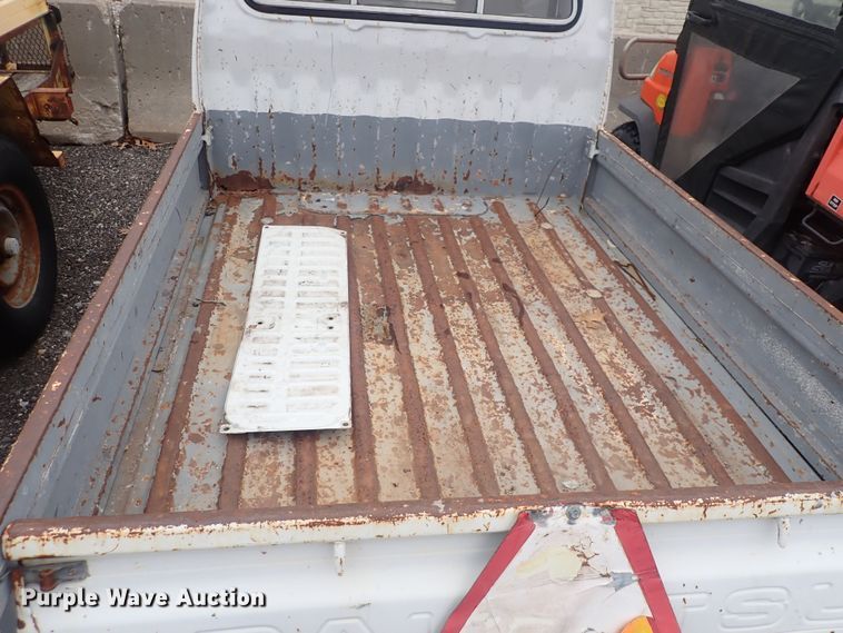 image for item DQ3925 1993 Daihatsu  mini truck