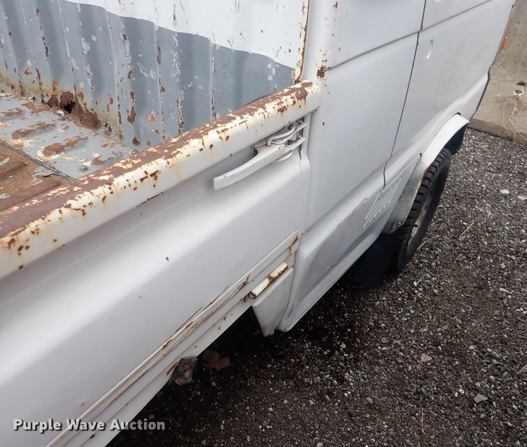 image for item DQ3925 1993 Daihatsu  mini truck