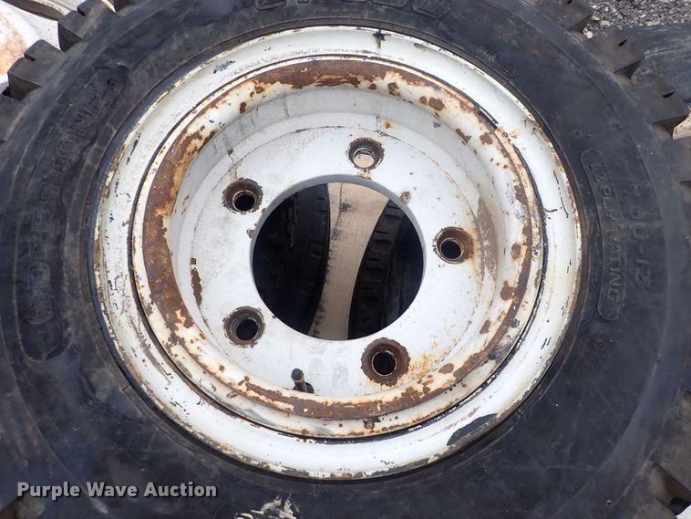 image for item DQ3928 (5) tires and wheels