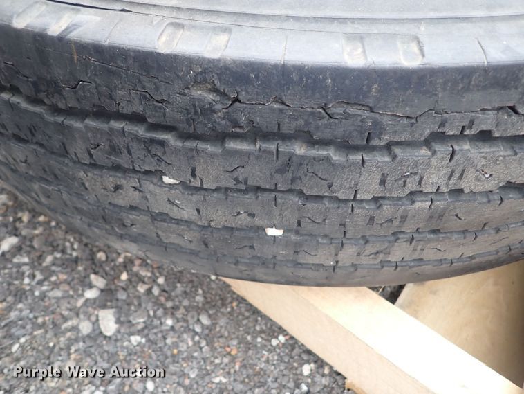 image for item DQ3928 (5) tires and wheels
