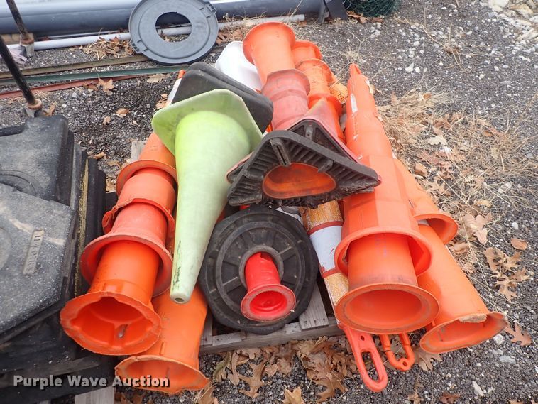 image for item DQ3930 Road safety equipment