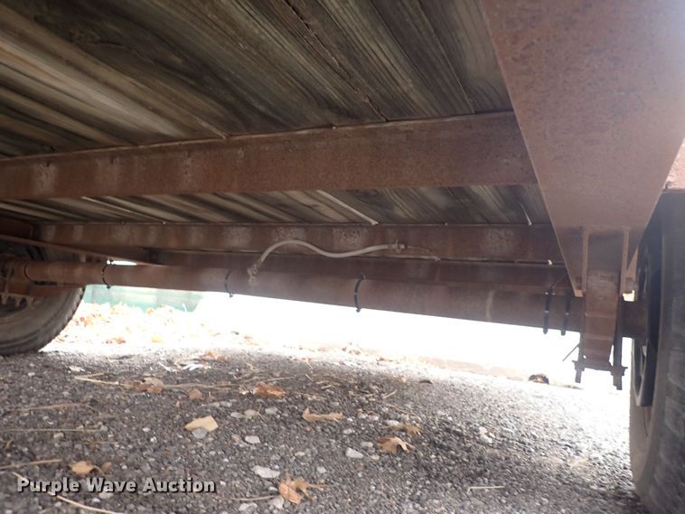 image for item DQ3931 1991  Utility trailer