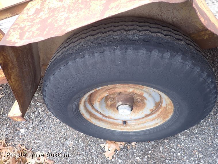 image for item DQ3931 1991  Utility trailer