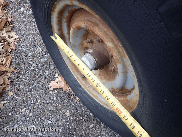 image for item DQ3931 1991  Utility trailer