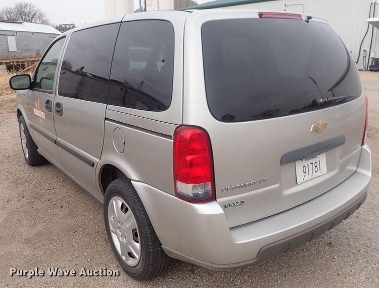 image for item DQ4929 2008 Chevrolet Uplander  van