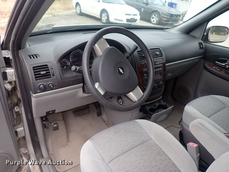 image for item DQ4929 2008 Chevrolet Uplander  van