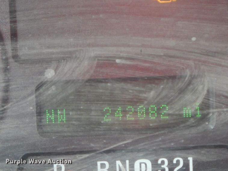 image for item HG9267 2006 Ford F350 Super Duty Lariat  SuperCab flatbed pickup truck