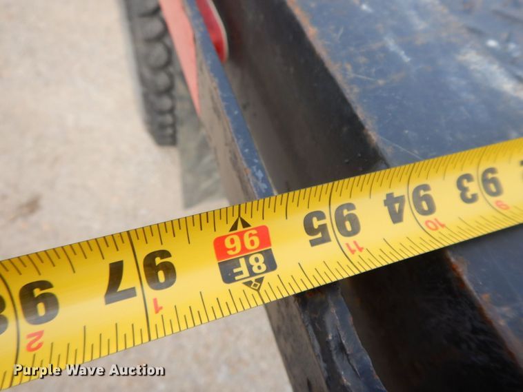 image for item HG9267 2006 Ford F350 Super Duty Lariat  SuperCab flatbed pickup truck