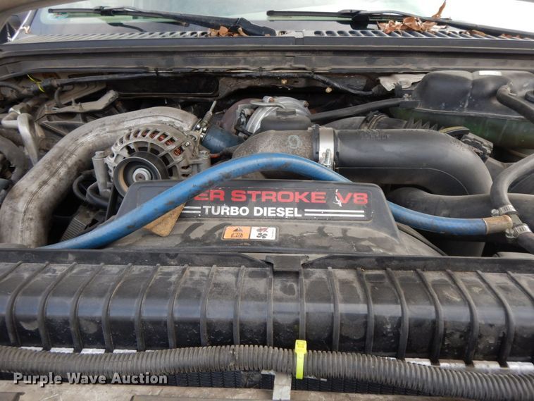 image for item HG9267 2006 Ford F350 Super Duty Lariat  SuperCab flatbed pickup truck