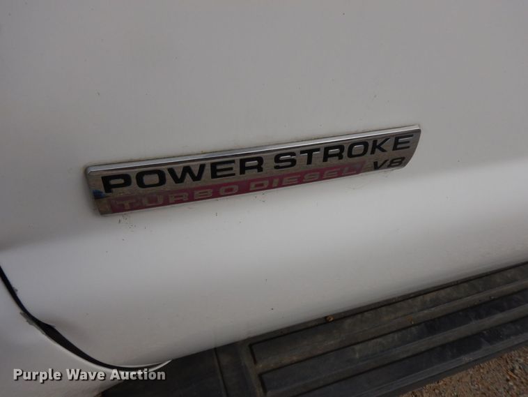 image for item HG9267 2006 Ford F350 Super Duty Lariat  SuperCab flatbed pickup truck