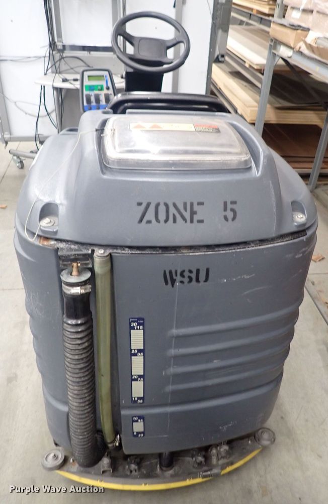 image for item HP9289 Champion USG28  floor scrubber