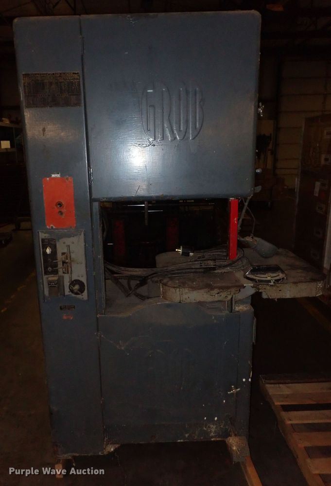 image for item HP9294 Grob  band saw welder