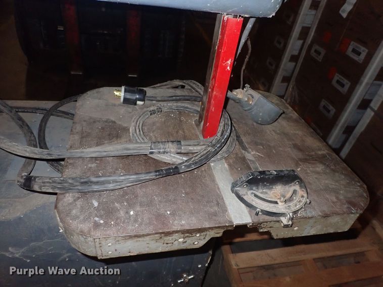 image for item HP9294 Grob  band saw welder