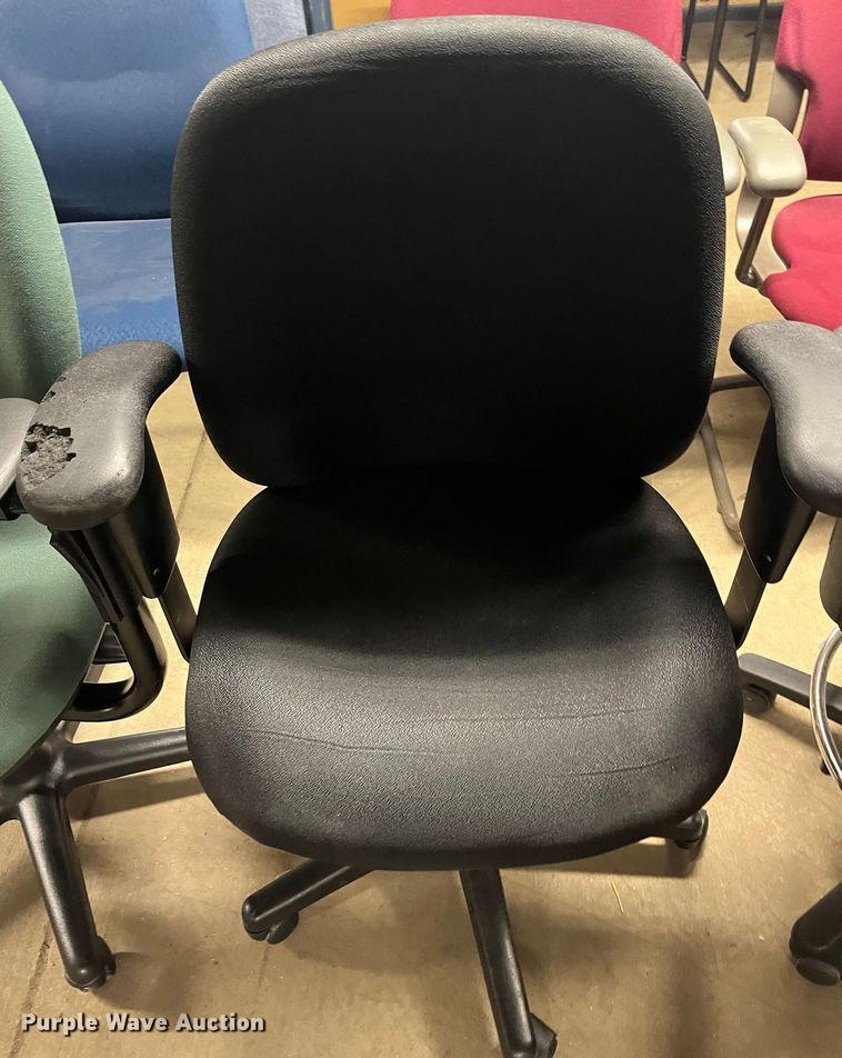 image for item HP9305 (11) chairs